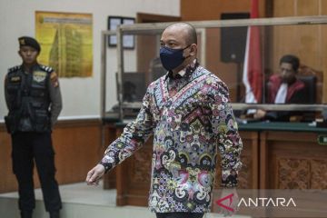 Teddy Minahasa jalani sidang tuntutan