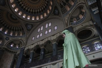 Masjid berornamen unik di Malang