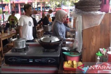 Kecamatan Taman Sari fasilitasi ratusan PKL di kios Kota Tua