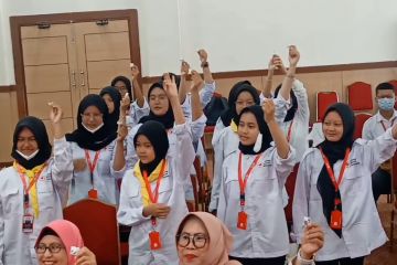 Dinas Kesehatan Cilegon edukasi puluhan siswa pentingnya gizi seimbang