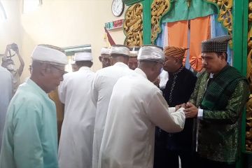 Ini tradisi yang dipertahankan jemaah di Masjid Kesultanan Ternate