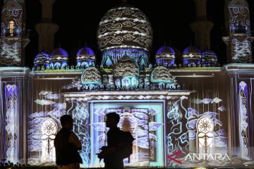 Video mapping Ramadhan di Masjid At-Thohir