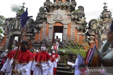 Perayaan Minggu Palma di Bali