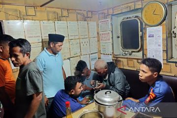 Dua nelayan hilang ditemukan setelah 14 jam terombang-ambing di laut