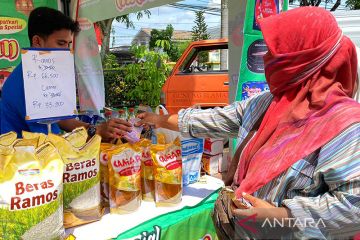 Pemkot Pontianak mengajak UMKM dan pelaku usaha gelar operasi pasar