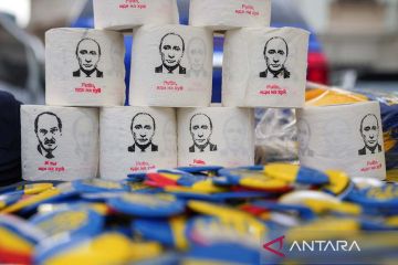 Tisu toilet bergambar Vladimir Putin dijual di Polandia