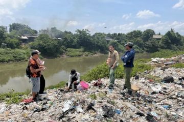 Tersangka Kasus Pengelolaan Sampah Ilegal Di Kota Tangerang Dan Kabupaten Bekasi Siap Disidangkan