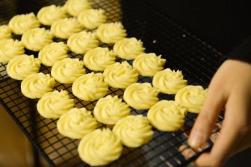 Resep kue Lebaran ala Chiki Butter Cookies