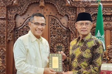 Yayasan Muslim Sinarmas wakafkan 1.000 Al Quran ke Muhammadiyah