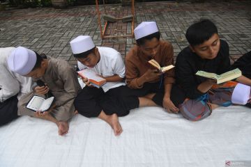 GERAKAN MEMBACA ALQURAN MASSAL