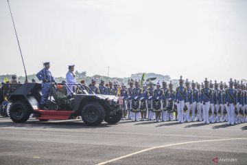 Politik kemarin, HUT TNI AU hingga Plt Bupati Kepulauan Meranti