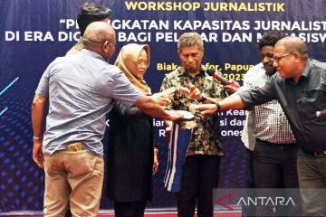 Kementerian Kominfo-IJPN bekali 100 mahasiswa Biak ilmu jurnalistik