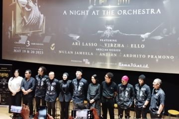 Konser orkestra Dewa-19 berlanjut ke episode 3-4 di Surabaya dan Solo