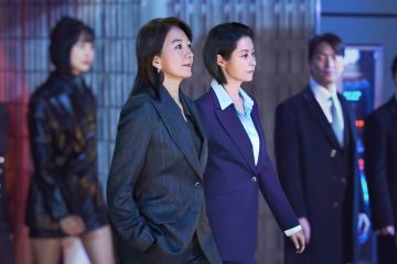 Kim Hee-ae dan Moon So-ri bersatu di drama politik "Queen Maker"