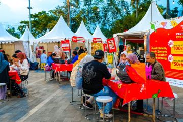 Ayomakan hadirkan festival makanan "Fast, Feast, Festive"