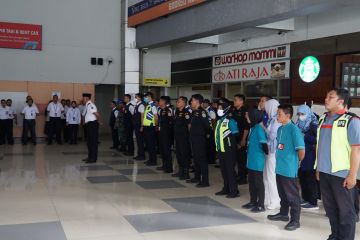 Posko terpadu mulai layani pemudik di Bandara Hasanuddin