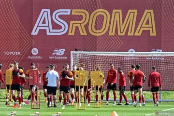 AS Roma berlatih hadapi Feyenoord di laga leg kedua babak perempat final Liga Europa