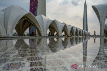 PLN pastikan listrik Masjid Al Jabbar aman saat Shalat Idul Fitri