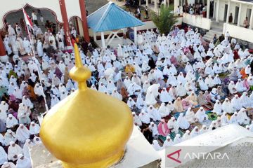 Shalat Idul Fitri Jamaah Tarekat Syattariyah