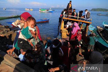 Mudik dengan kapal tradisional di Halmahera Selatan