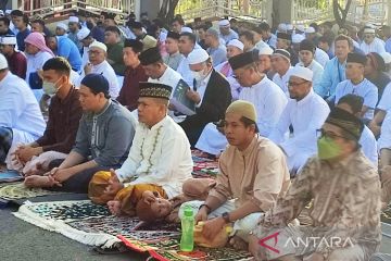 Sebagian umat Islam Kota Jayapura laksanakan shalat Id 1444H Jumat