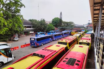 Arus mudik dua terminal bus Bandung secara umum kondusif