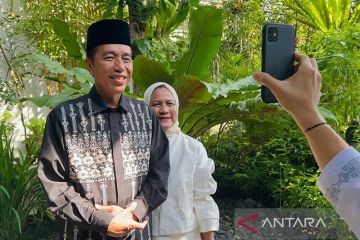 Jokowi dan Ma'ruf Amin bersilaturahim melalui panggilan video