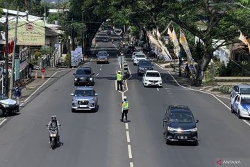 Polisi terapkan skema arus lalu lintas satu arah ke Kota Wisata Batu