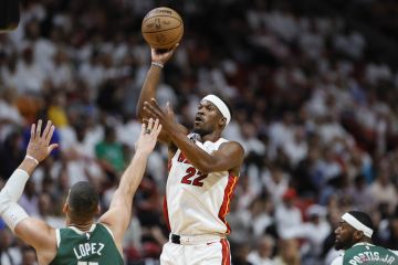 Playoffs NBA: Miami Heat kalahkan Milwaukee Bucks 121 -99