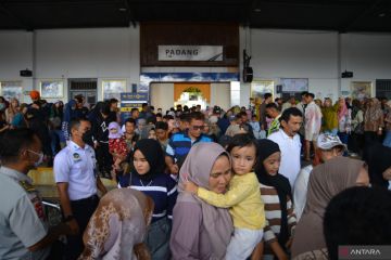 Lonjakan penumpang kereta api Lebaran di Padang