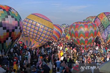Airnav Semarang minta masyarakat taati larangan terbangkan balon udara