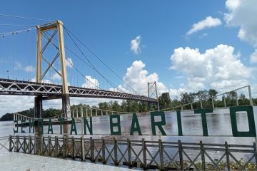 26 tahun Jembatan Barito jadi ikon Kalimantan Selatan