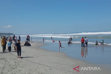 Gubernur Bengkulu imbau wisatawan tidak mandi di laut