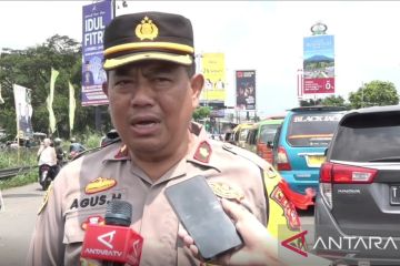 Jumlah wisatawan meningkat, tol Ciawi alami kepadatan ke arah Puncak