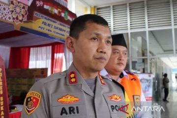 Hari terakhir cuti bersama pusat perbelanjaan dipadati pengunjung