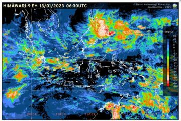 BMKG: Wisatawan pesisir selatan Banten waspada gelombang  4.0 meter