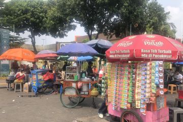 Pedagang stasiun Pasar Senen raup keuntungan lebih selama Lebaran