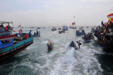 Tradisi Pesta Lomban Kupatan di Jepara