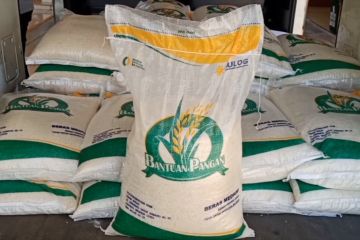 Warga Kabupaten Madiun mulai terima cadangan beras pemerintah