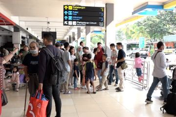 Bandara Halim Perdanakusuma masih dipadati pemudik
