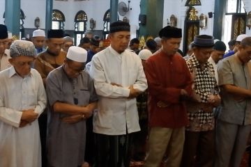 Ini tiga amalan yang dianjurkan saat terjadi gerhana matahari