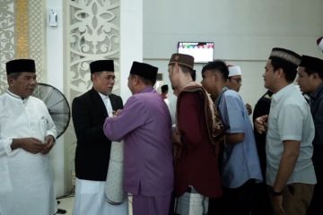 Idul Fitri kembali suci, khatib ajak jamaah untuk tetap jaga diri