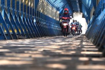 Jembatan Cirahong jadi jalur alternatif pemudik yang naik sepeda motor
