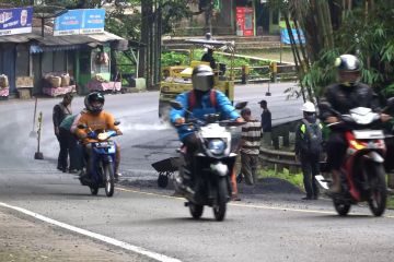 Pemerintah pastikan jalur tengah Jabar siap digunakan mudik Lebaran