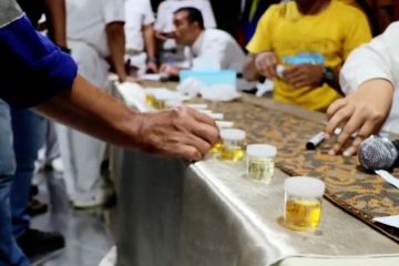 Sidak dan tes urine ABK KM Kelud untuk pastikan keamanan pemudik