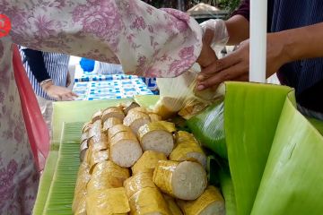 Berburu nasi jaha, hidangan khas berbuka puasa warga Ternate