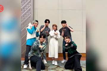 Grup K-pop Treasure bertemu pencipta tren Darari asal Indonesia