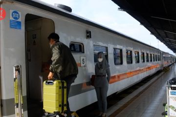 KAI tambah kereta di Stasiun Kertapati Palembang selama arus milir