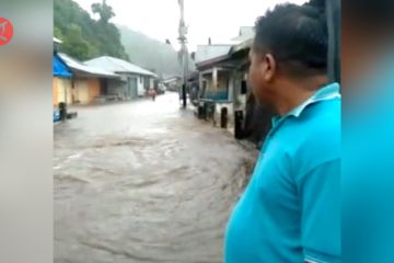 Ratusan rumah di tiga desa di Halmahera Barat dilanda banjir