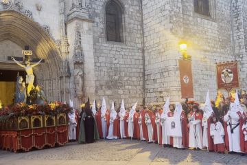 Semarak perayaan Pekan Suci Paskah di Spanyol